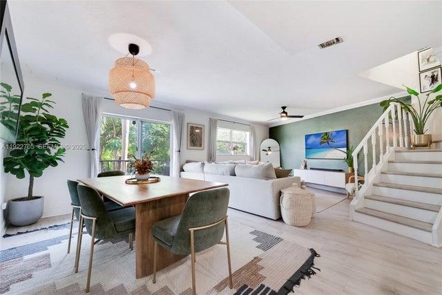 8650 Sw 67th Ave 1042, Pinecrest