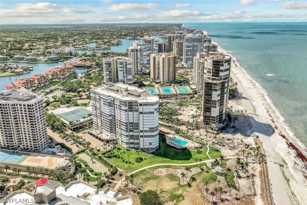 4401 Gulf Shore Blvd N 1104, Naples