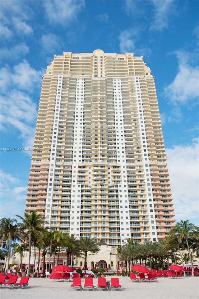 17875 Collins Ave 905, Sunny Isles Beach