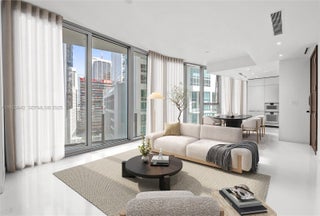 Photo of Listing #A11923942