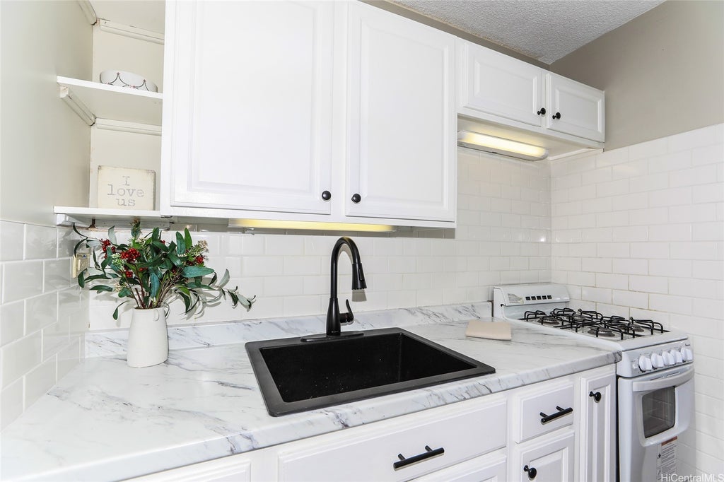 (unit #503) 1911 Kalakaua Avenue, Honolulu