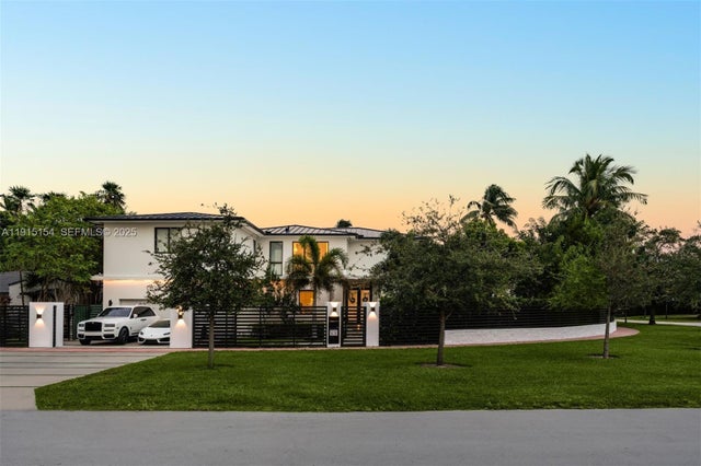 3 of 46 - 795 Lakeview Dr, Miami Beach, FL