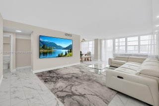 Photo of Listing #A11924678