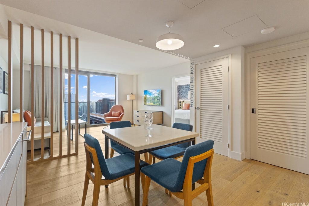 (unit #3503) 1390 Kapiolani Boulevard, Honolulu