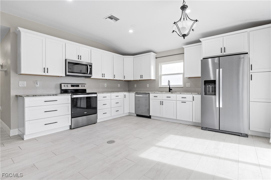 Photo of Listing #2025023133