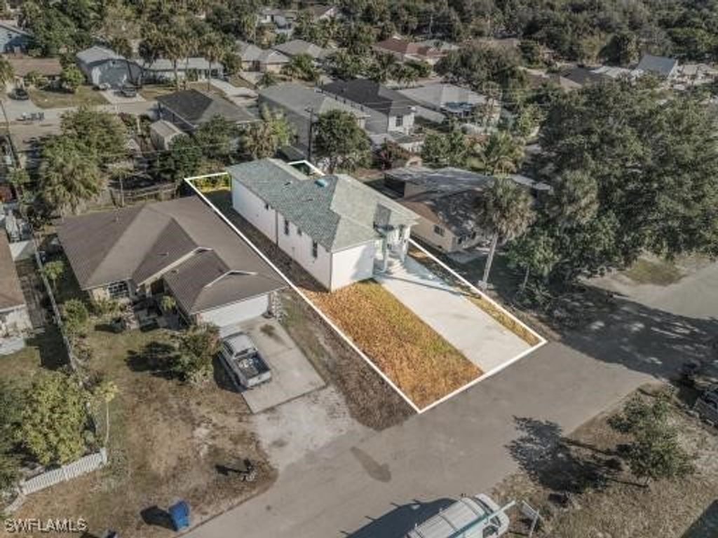 11607 Pawley Ave, Bonita Springs