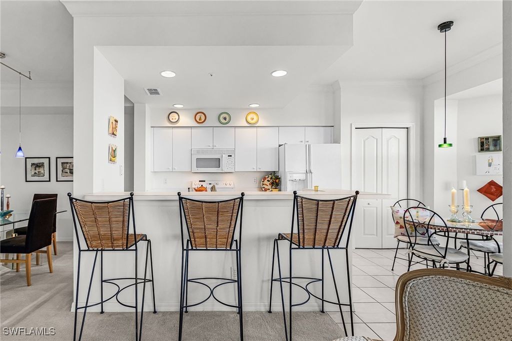 8505 Naples Heritage Dr 146, Naples