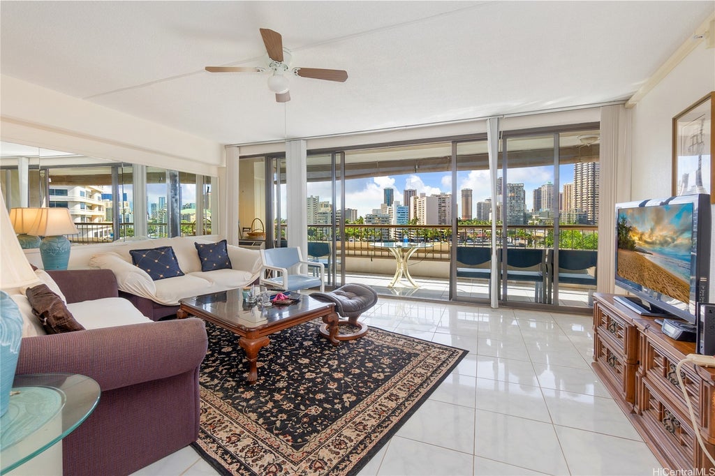 (unit #811) 2333 Kapiolani Boulevard, Honolulu