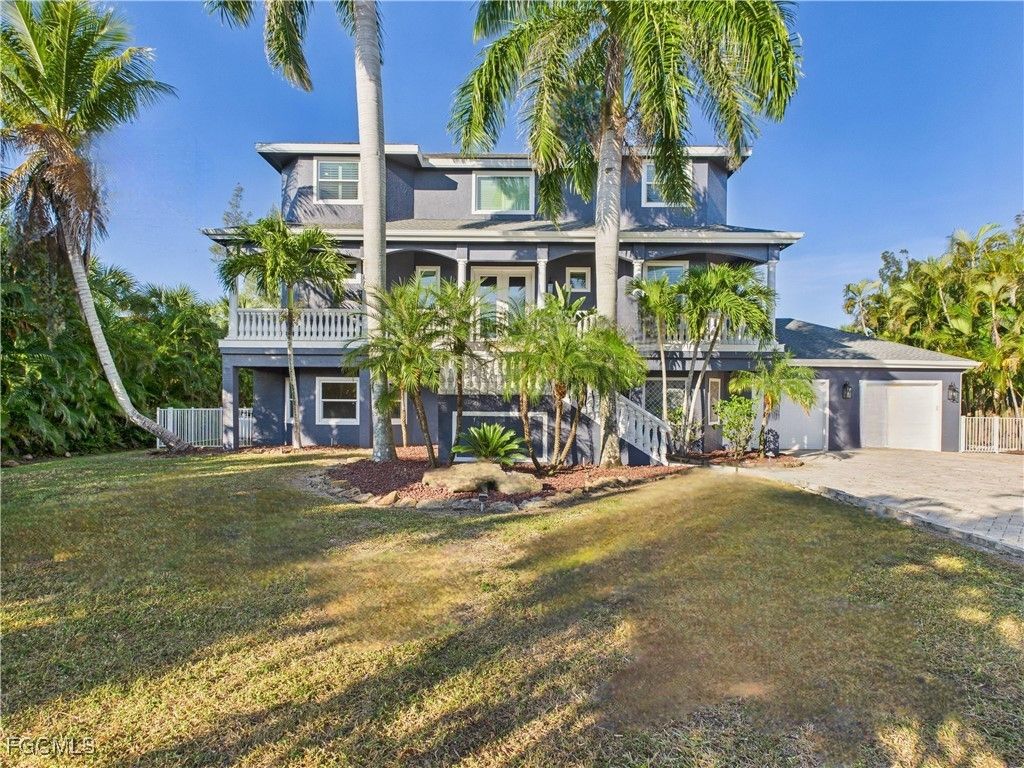 16700 Wisteria Dr, FORT MYERS