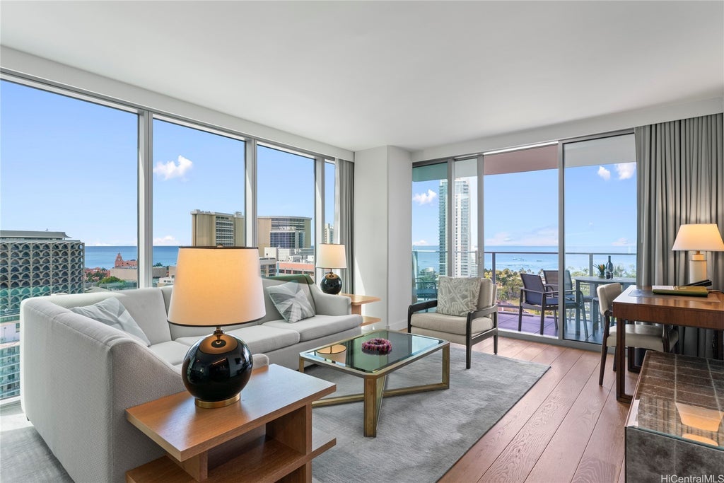 (unit #1916) 383 Kalaimoku Street, Honolulu