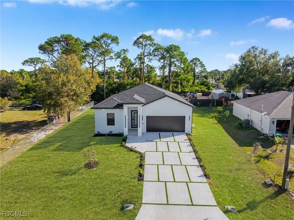 5008 N Obispo Cir, LABELLE