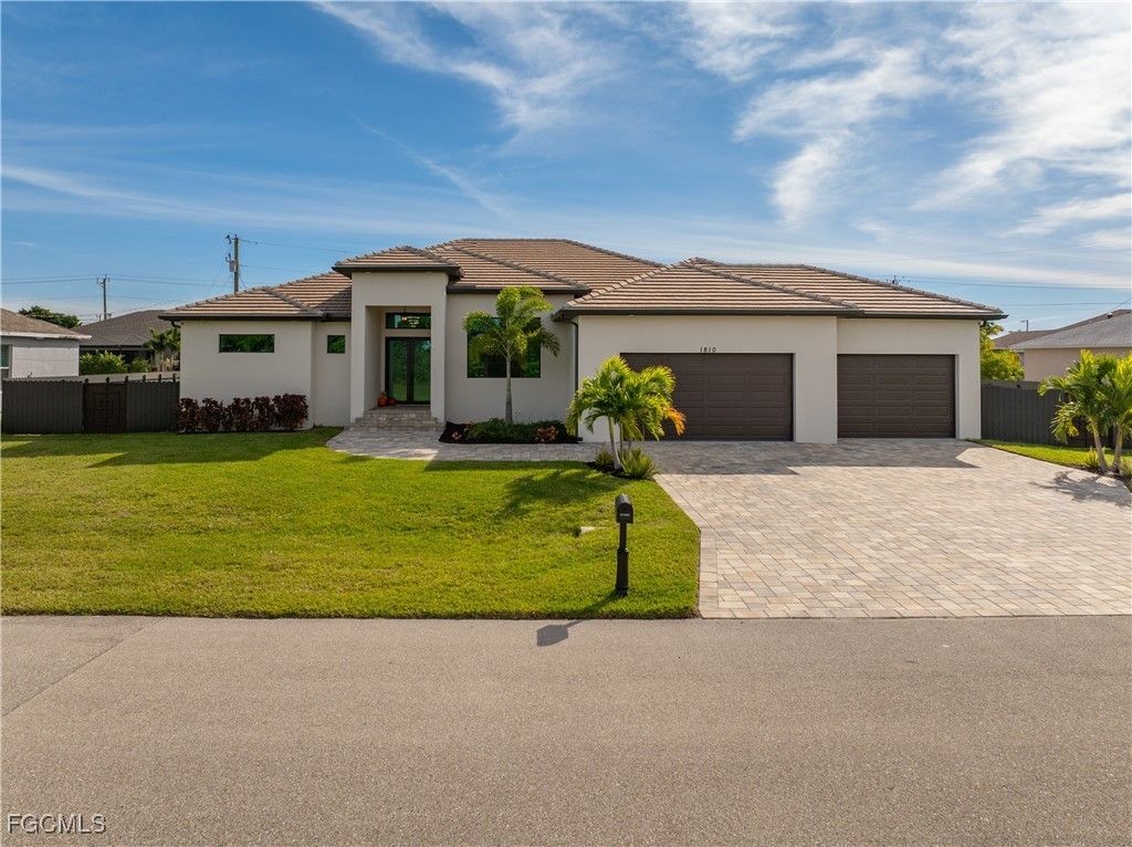 1810 Sw 42nd St, CAPE CORAL