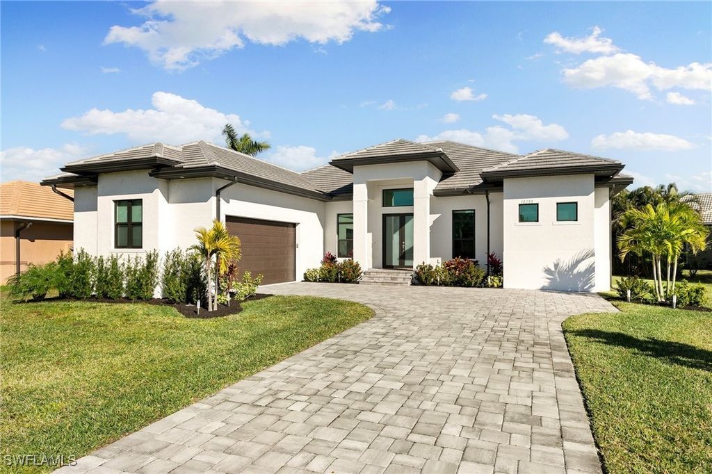 18288 Royal Hammock Blvd, Naples
