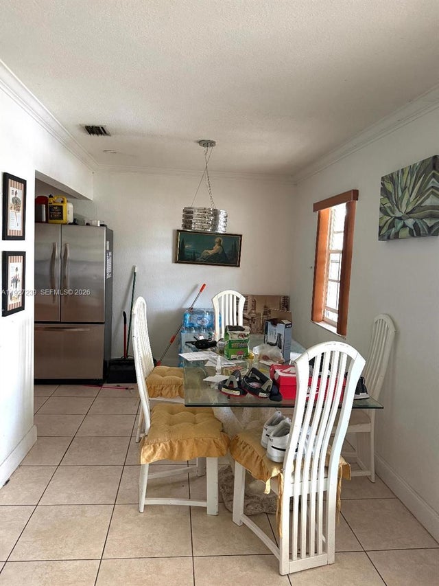 4 of 11 - 8910 Nw 33rd Ct Rd, Miami, FL