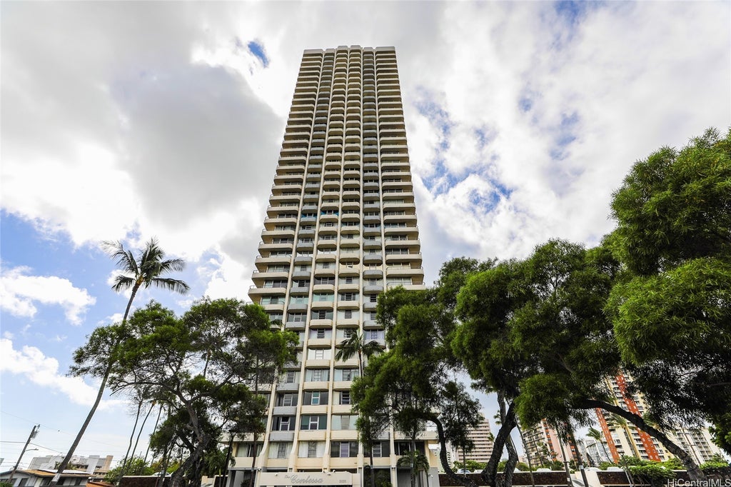 (unit #2003) 2825 S King Street, Honolulu