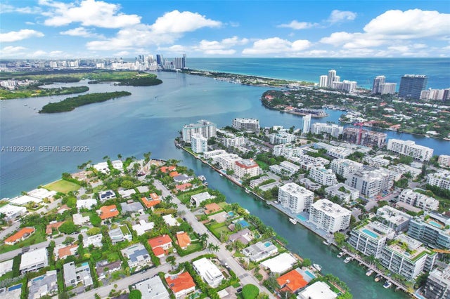 3 of 18 - 10121 E Broadview Dr, Bay Harbor Islands, FL