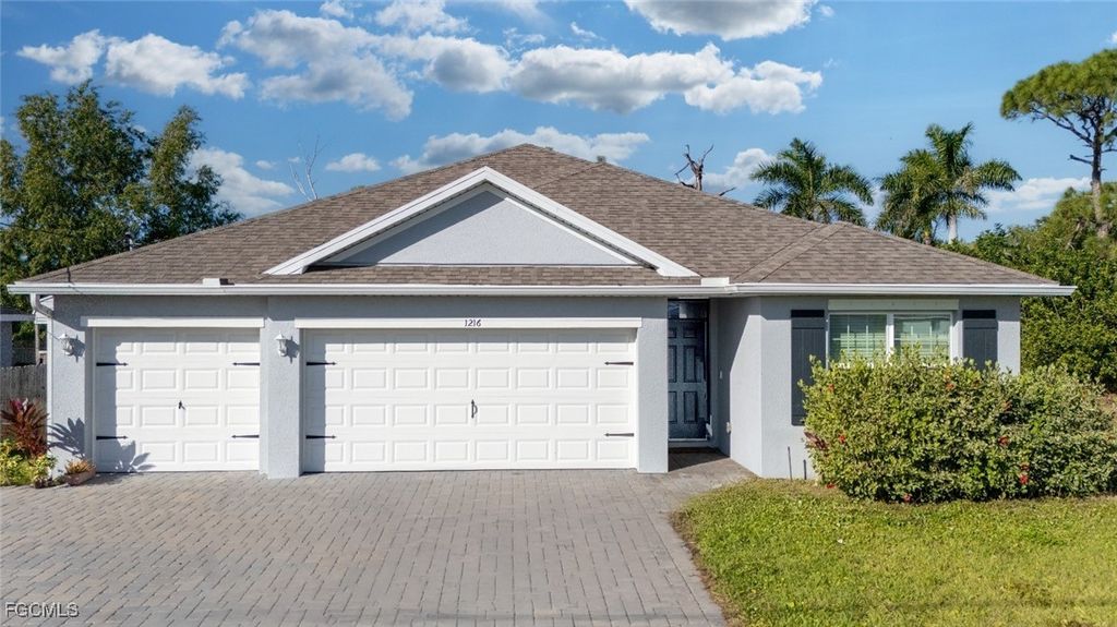 1216 Nw 21st Pl, CAPE CORAL