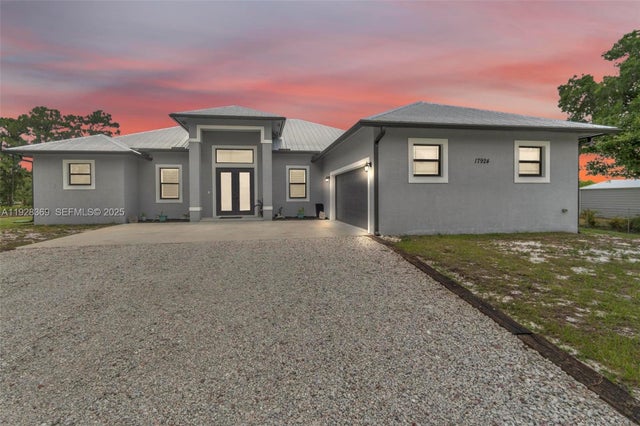 Photo of Listing #A11928369