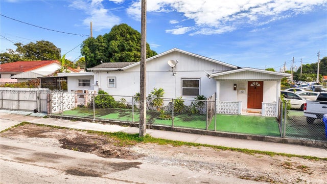 3 of 12 - 301 Nw 23rd Ave, Miami, FL