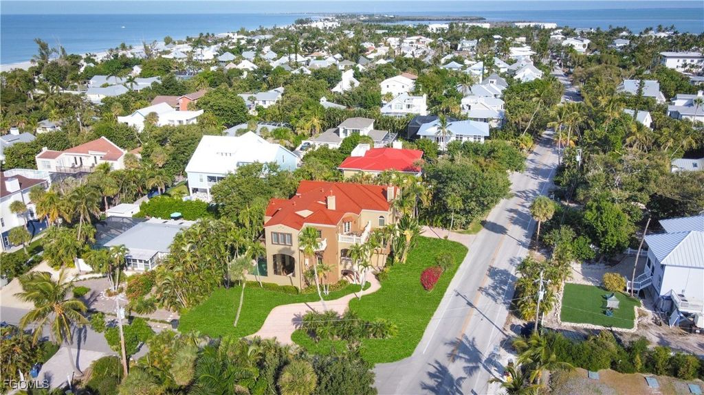 15160 Captiva Dr, CAPTIVA