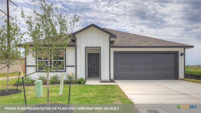 708 Prince Albert, Seguin