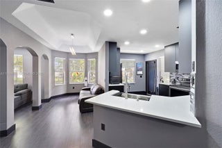 Photo of Listing #A11928688