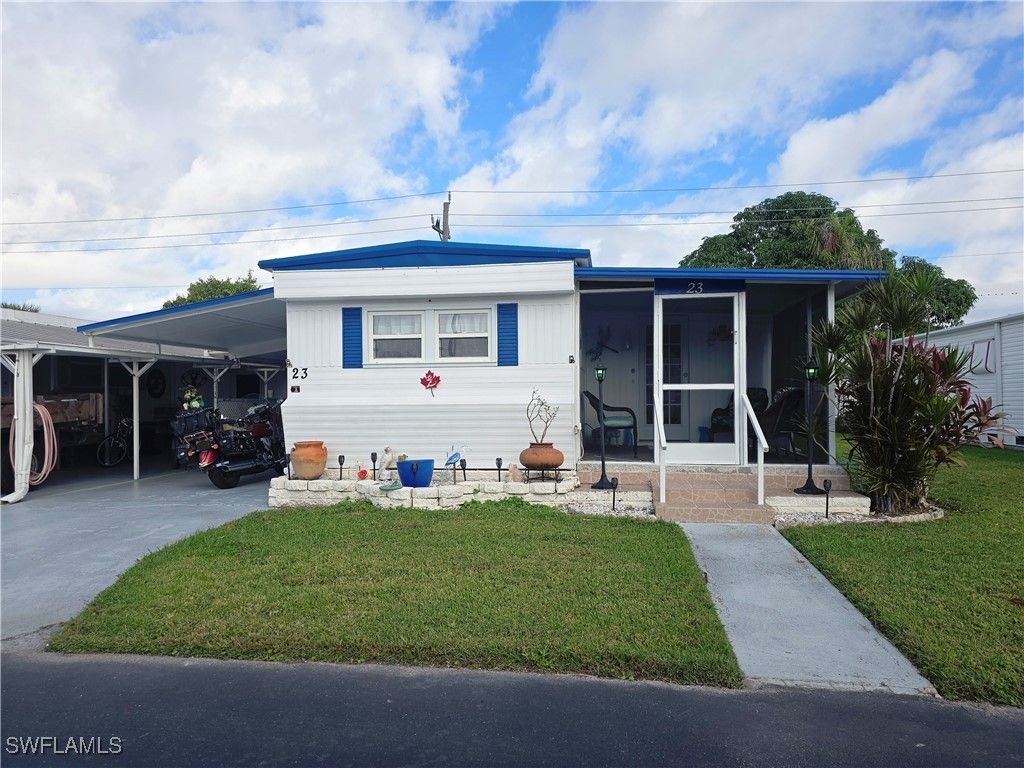 23 Enchanting Blvd, NAPLES