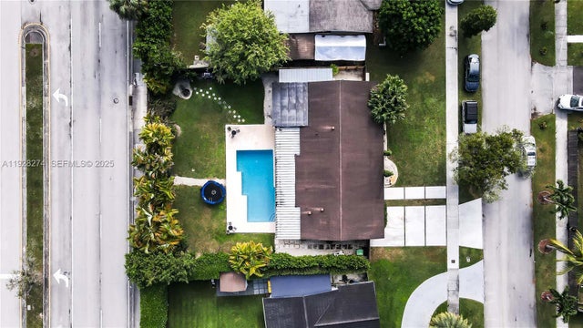 4 of 36 - 10511 Sw 122nd Ct, Miami, FL