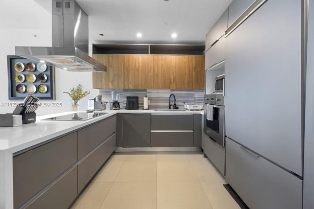 4 of 21 - 1100 Biscayne Blvd 3104, Miami, FL