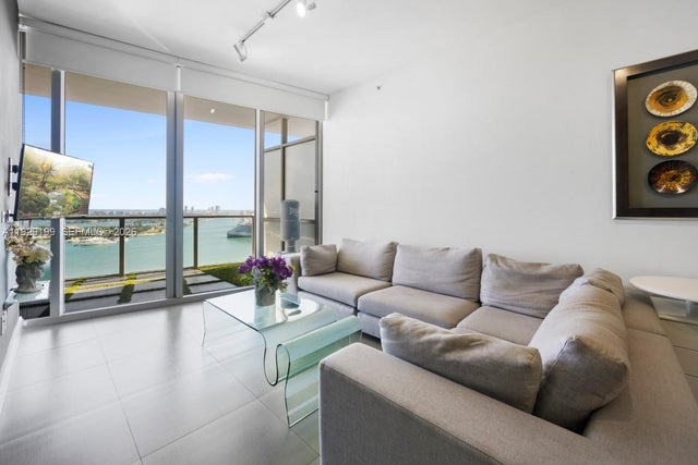 5 of 21 - 1100 Biscayne Blvd 3104, Miami, FL