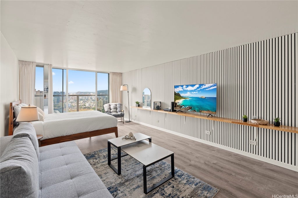 (unit #4306) 445 Seaside Avenue, Honolulu