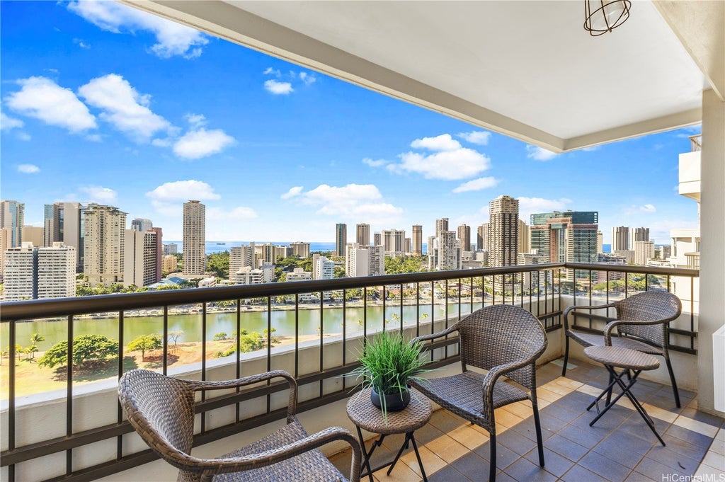 (unit #2216) 2333 Kapiolani Boulevard, Honolulu