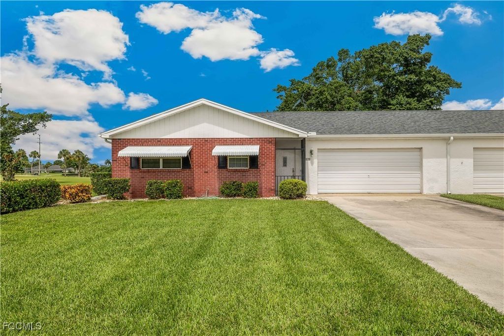 6992 Edgewater Cir, FORT MYERS