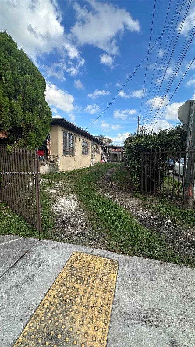 503 Nw 43rd Pl, Miami