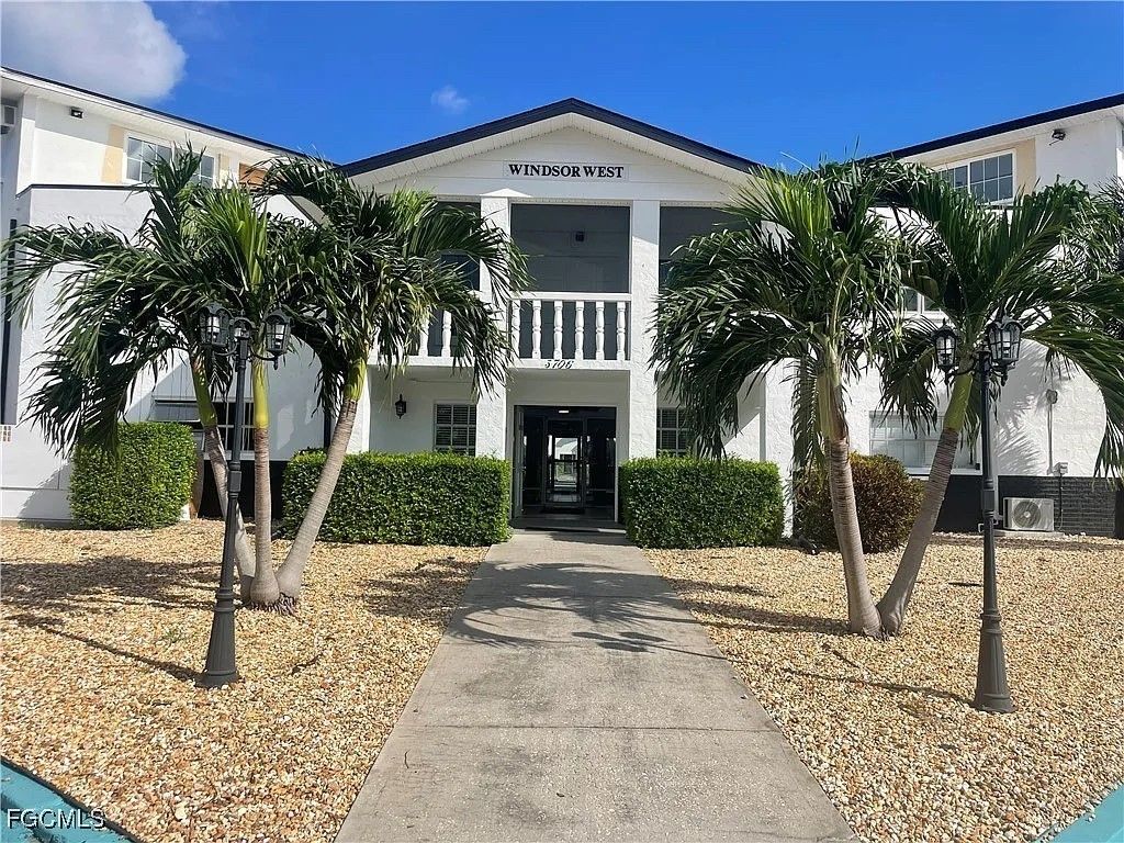 3706 Broadway 26, Fort Myers