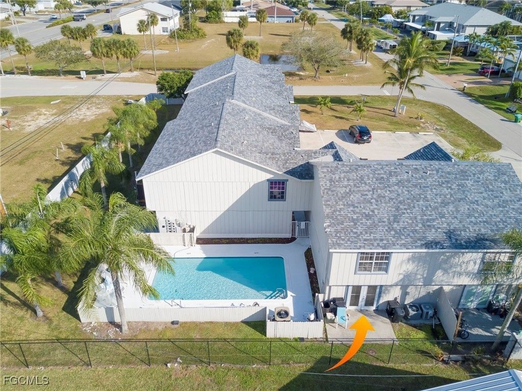 1005 Sw 48th Ter 2, Cape Coral