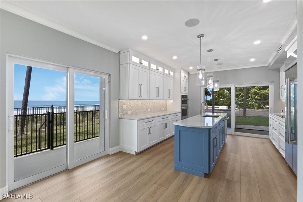 3399 Gulf Shore Blvd N 111, Naples