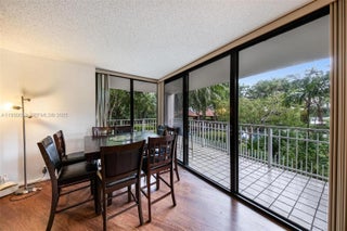 Photo of Listing #A11930692