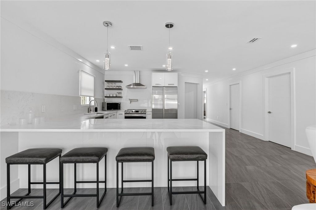 565 110th Ave N, Naples