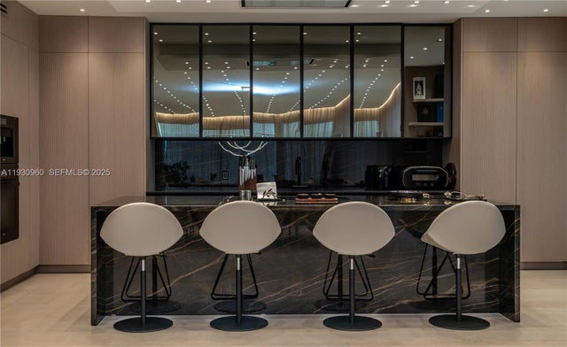 10101 Collins Ave 4a, Bal Harbour