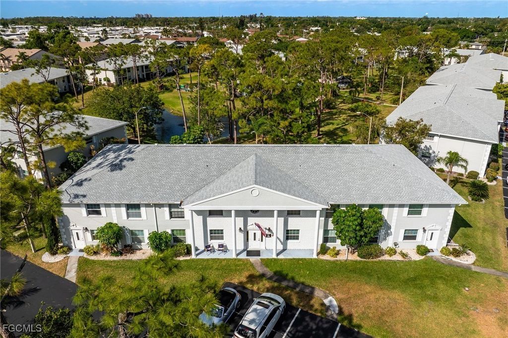 7086 Nantucket Cir 6, NORTH FORT MYERS