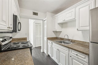 Photo of Listing #A11931553