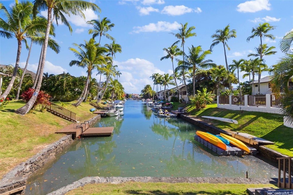 (unit #127) 6215 Keokea Place, Honolulu