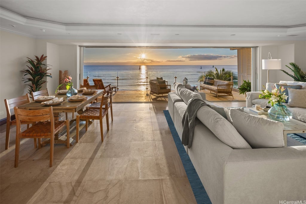 (unit #6) 3019 Kalakaua Avenue, Honolulu