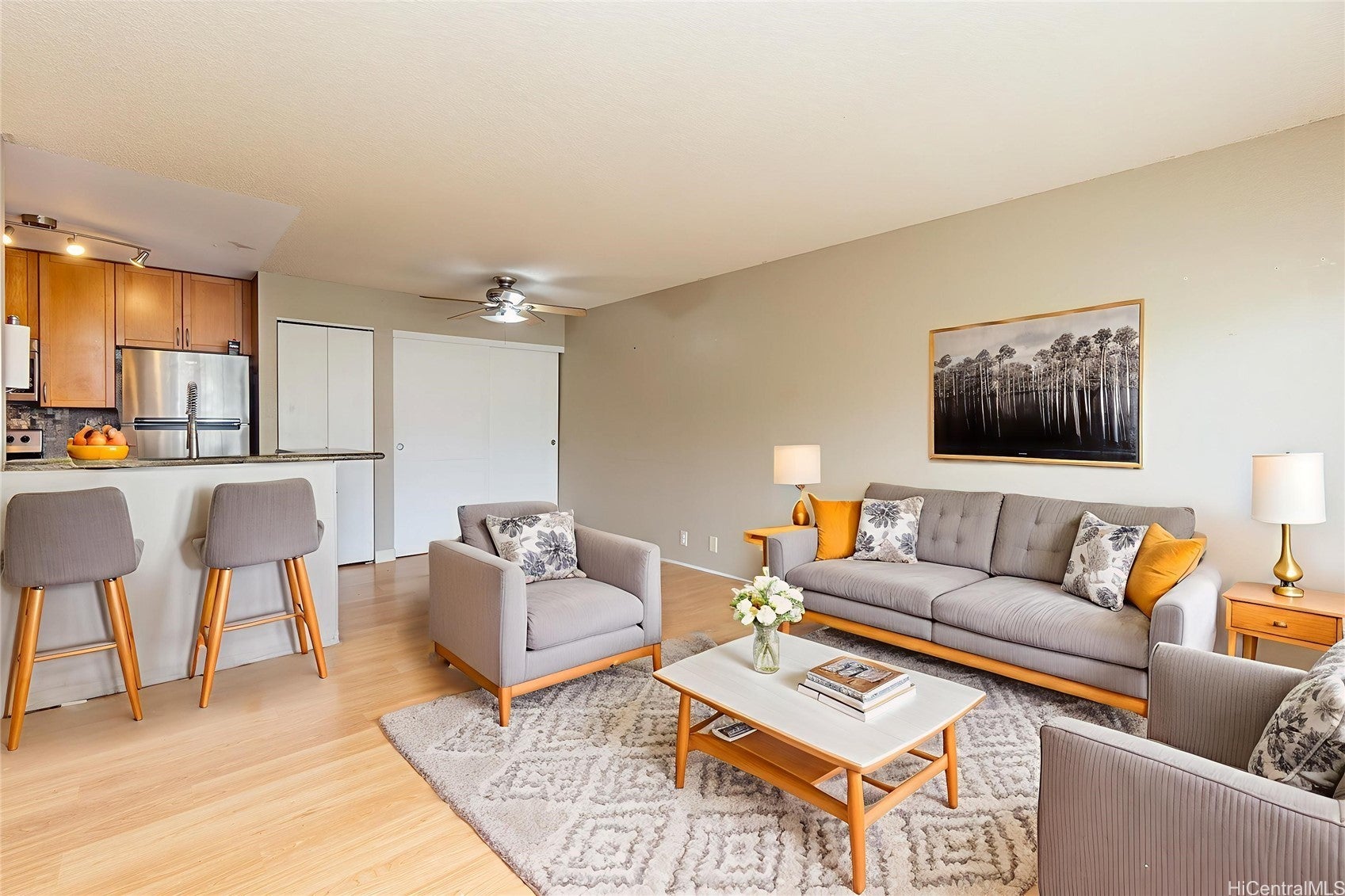 Photo of Listing #202528097