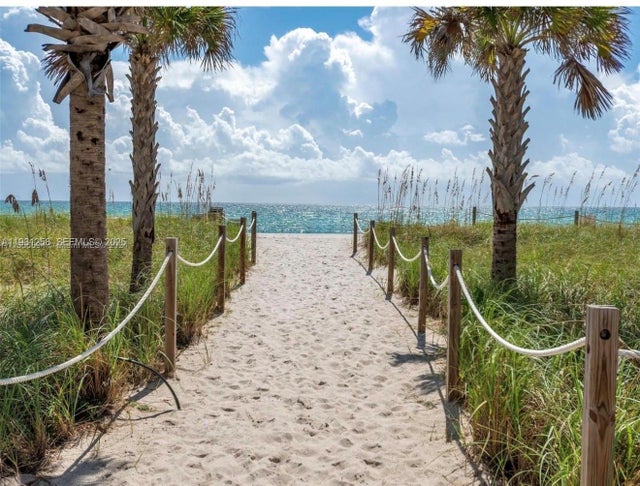 3 of 42 - 5005 Collins Ave 1506, Miami Beach, FL