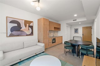 Photo of Listing #A11932088