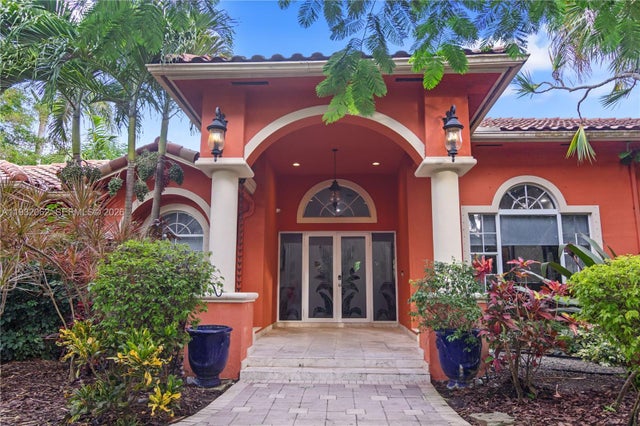 11825 S Mitchell Manor Cir, Pinecrest