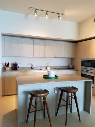 Photo of Listing #A11932455