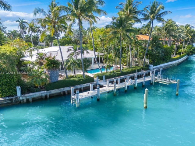 4 of 17 - 84 La Gorce Cir, Miami Beach, FL